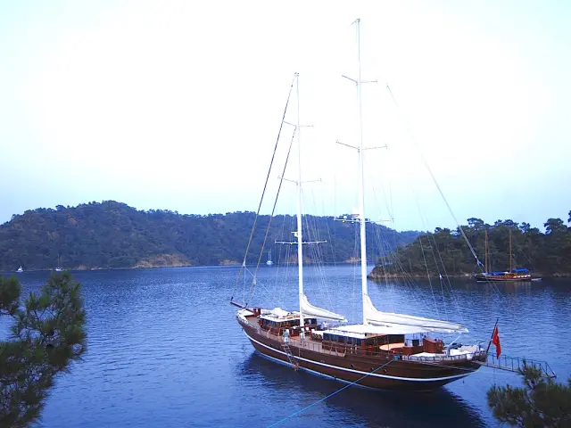 contact-yachts-mare-nostrum-001