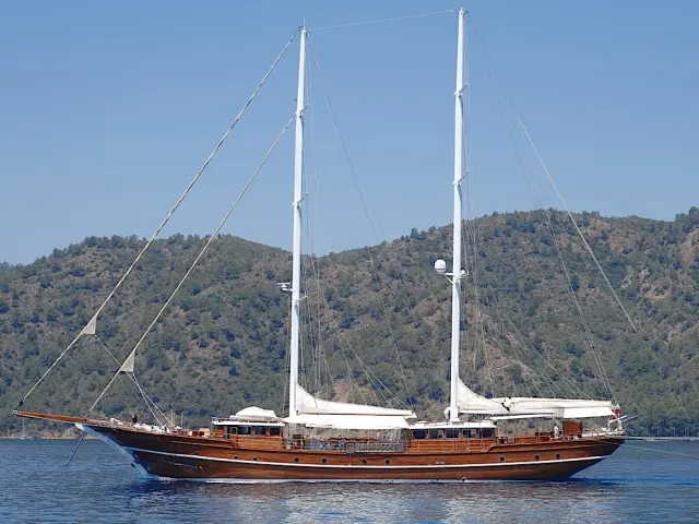 contact-yachts-mare-nostrum-006