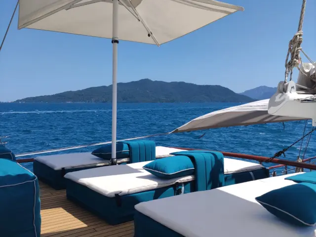 contact-yachts-mare-nostrum_0003