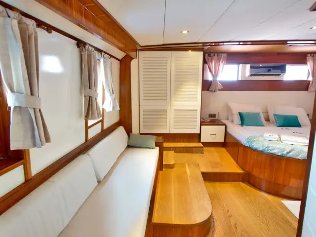 contact-yachts-maske-2_0003