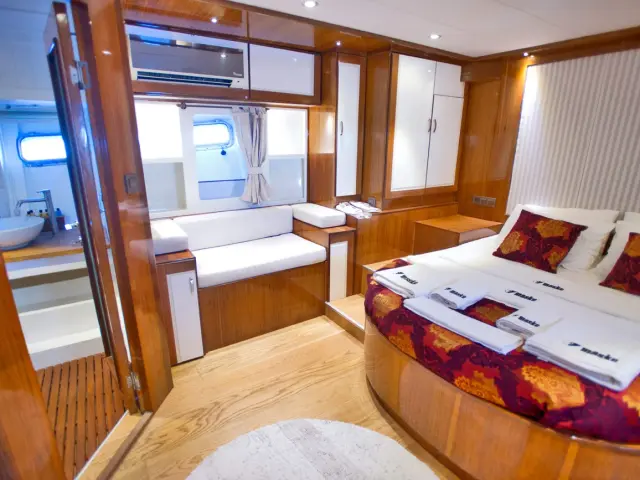 contact-yachts-maske-2_0005