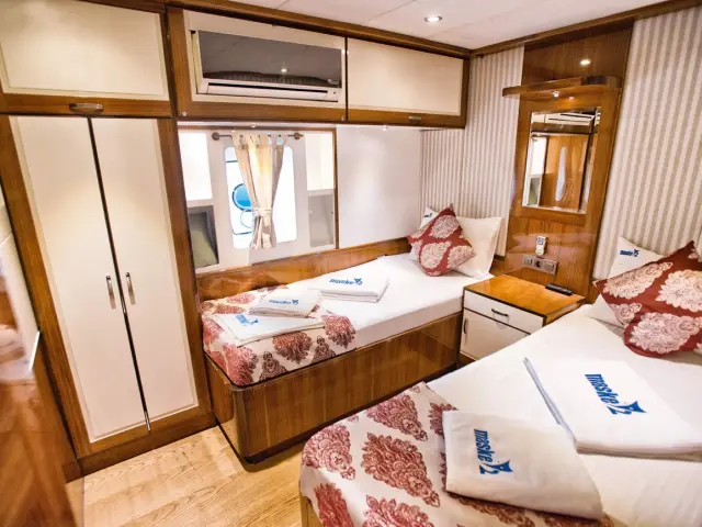 contact-yachts-maske-2_0010