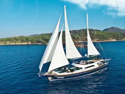 MASKE II gulet for rent in Turkey for 12 people | Beautiful design, 2 Master cabins, Great crew
