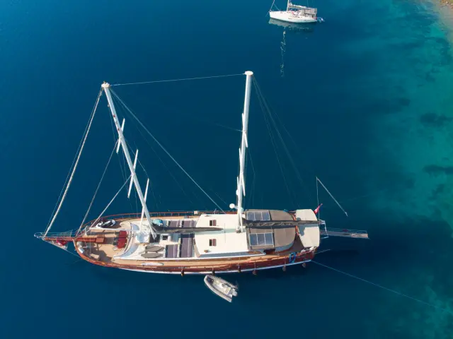 contact-yachts-kaptan-mehmet-bugra_0003