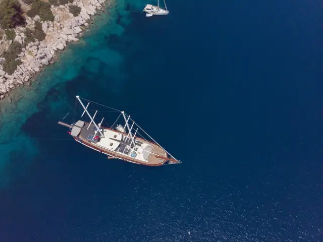 contact-yachts-kaptan-mehmet-bugra_0007