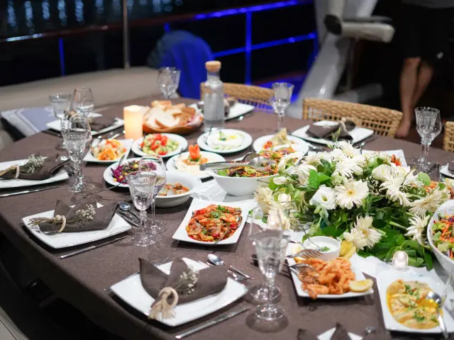 contact-yachts-kaptan-mehmet-bugra_0017