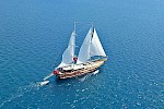 Classic Turkish gulet KAPTAN MEHMET BUGRA for 18 people to cruise in Turkey