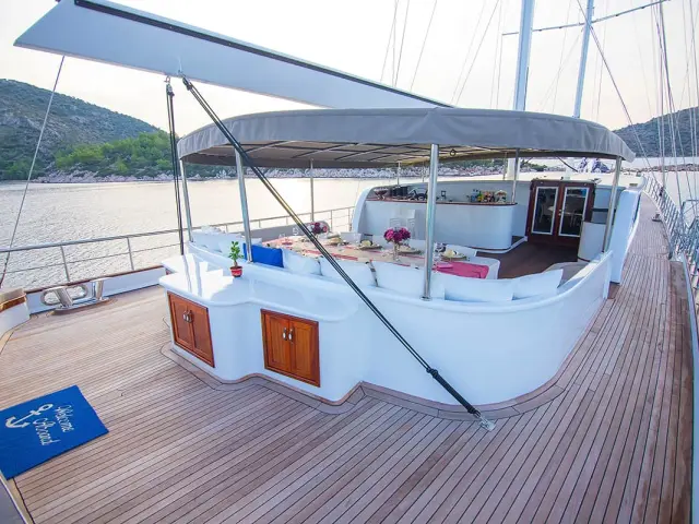 Marmaris yacht charter with gulet NEVRA QUEEN