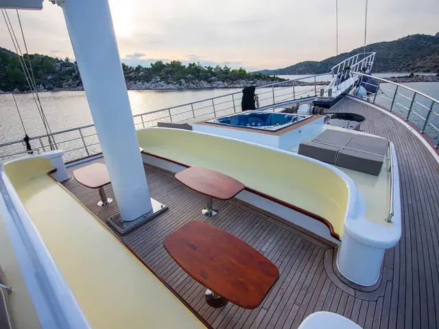 Bodrum yacht charter with gulet NEVRA QUEEN