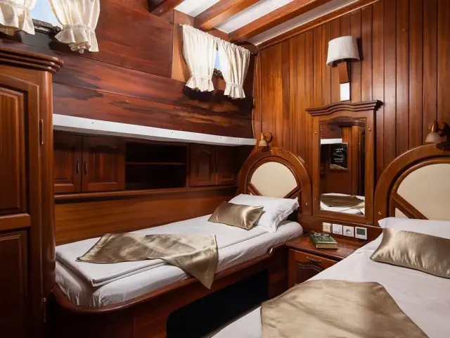 nostra_vita_twin_cabin