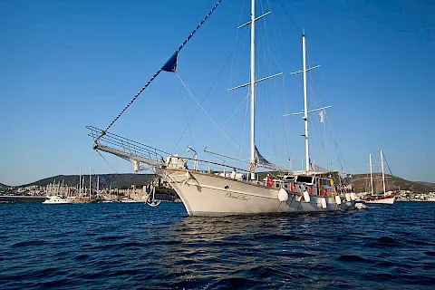 OSMAN KURT gulet is based in Bodrum and available for charter in Turkey