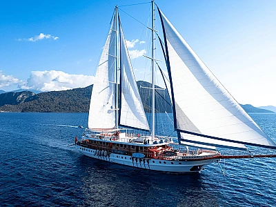queen_atlantis_exterior