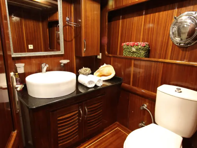 gulet-queen-lila-017