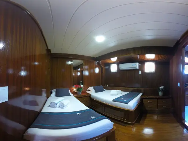 contact-yachts-victoria-009