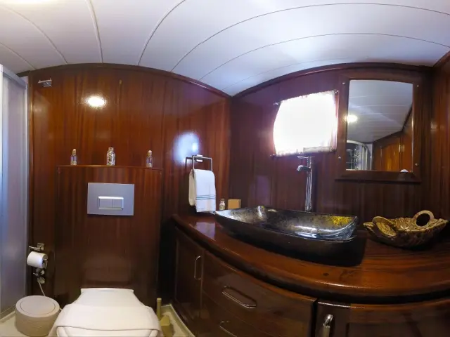 contact-yachts-victoria-020