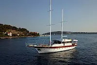 Croatian gulet VITO with 6 cabins for 12 guests for charters in Dubrovnik