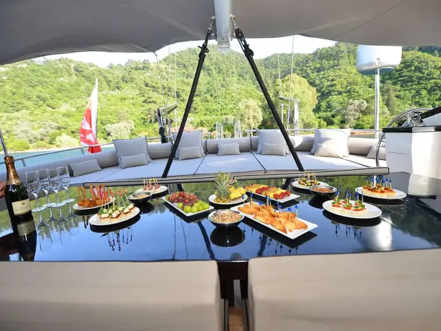 Luxury sailing gulet WHITE SOUL to cruise in Turkey