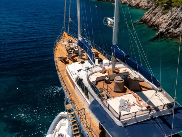 gulet-alba-030