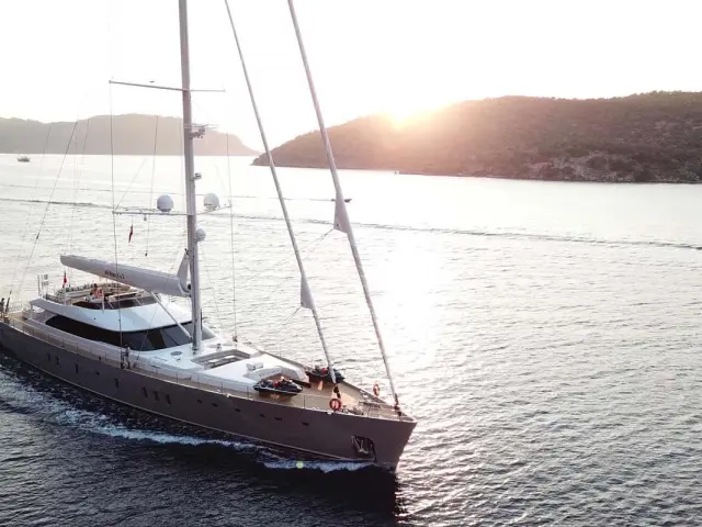 all-about-u-2-areal-15