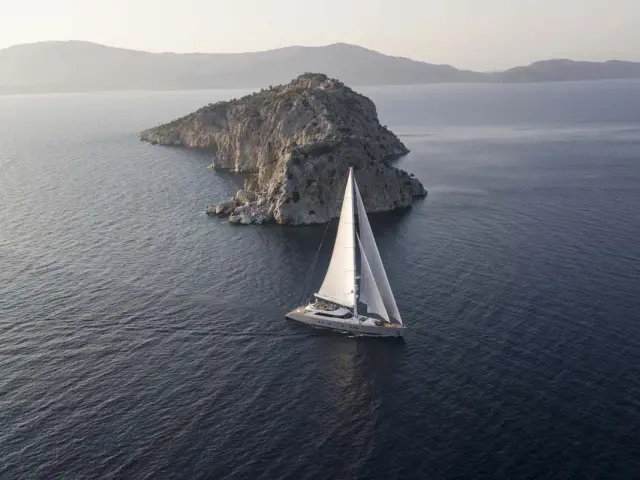 all-about-u-2-areal-5