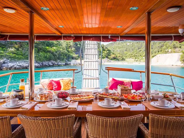 Family cruises in Croatia | gulet ALTAIR