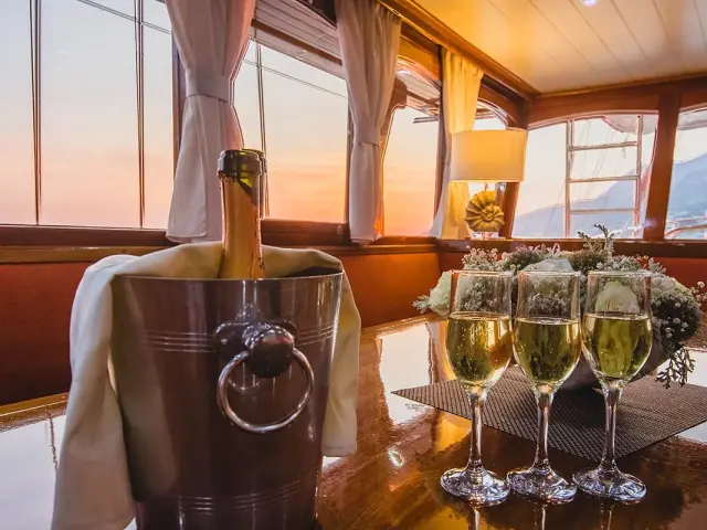 Happy charters with professional crew | gulet ALTAIR