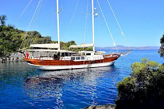 Turkey boat cruise with BERRAK SU gulet