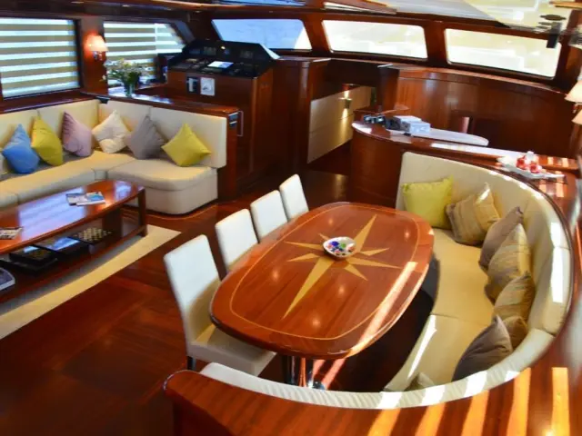 whatsapp_image_2025-11-05_at_13_56_50_3