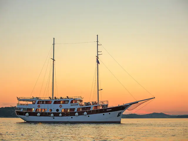 CESARICA unique gulet for 24 guests to sail in Croatia