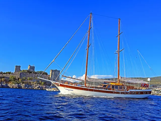 Bodrum gulet rent CEVRI HASAN IV in Turkey