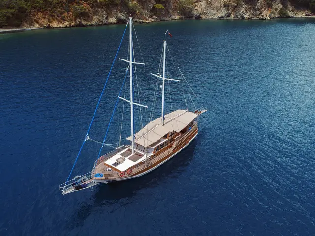Bodrum yacht charters with CEYLAN gulet in Turkey