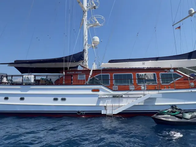 contact-yachts-clear-eyes_0003