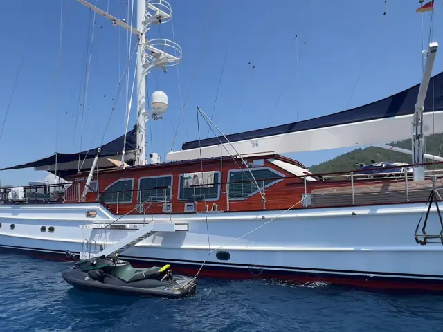 contact-yachts-clear-eyes_0004