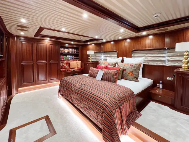 contact-yachts-clear-eyes_0018