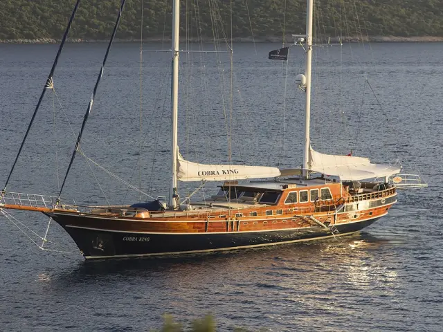 Classic Turkish gulet COBRA KING based in Bodrum | Yacht charters in Turkey