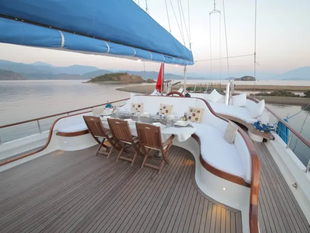 Bodrum boat charter with gulet ECE BERRAK in Turkey