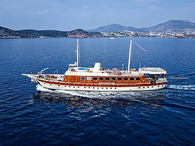contact-yachts-elara-1_0034