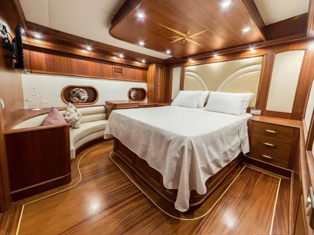 HALCON DEL MAR luxury gulet with jacuzzi for 16 guests to sail in Turkey