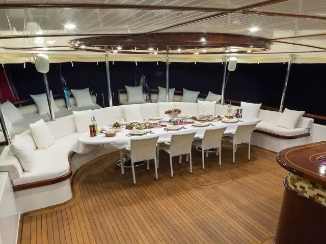 HALCON DEL MAR luxury gulet with jacuzzi for 16 guests to sail in Turkey