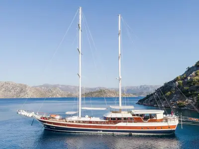 HALCON DEL MAR luxury gulet with jacuzzi for 16 guests to sail in Turkey