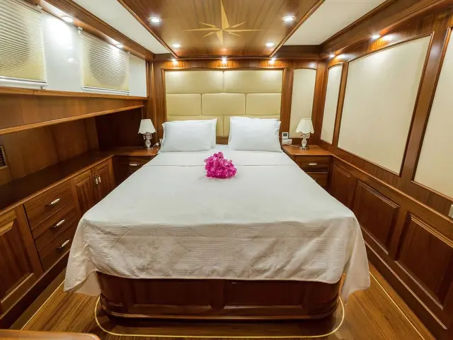 HALCON DEL MAR luxury gulet with jacuzzi for 16 guests to sail in Turkey