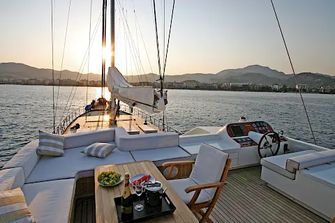 Weekly yacht tour in Turkey visiting Gocek, Tomb Bay, Ekincik, Bozukkale, Bozburun