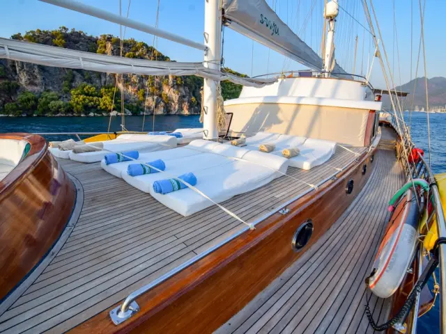 gulet-s-dogu-023