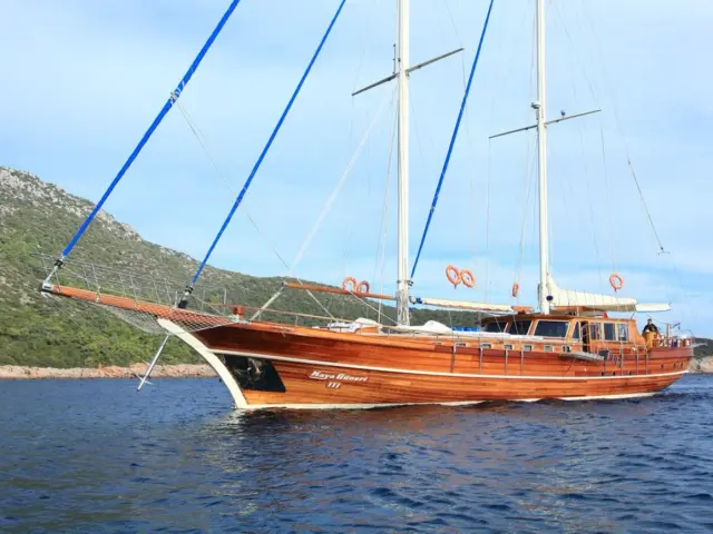 gulet-kaya-guneri-iii-011