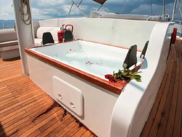 gulet-queen-of-rtt-018