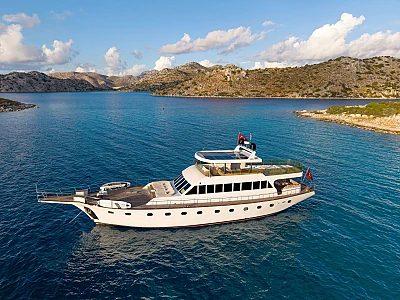 contact-yachts-caneren_0002