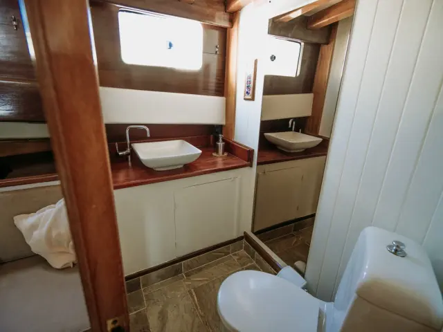 gulet-beyaz-lale-006