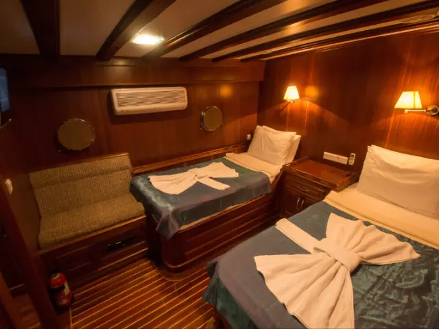 gulet-diamond-lila-005