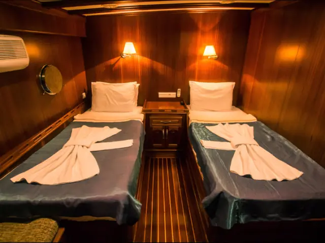 gulet-diamond-lila-010