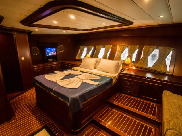 gulet-diamond-lila-013